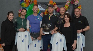 hat tirck coldplay