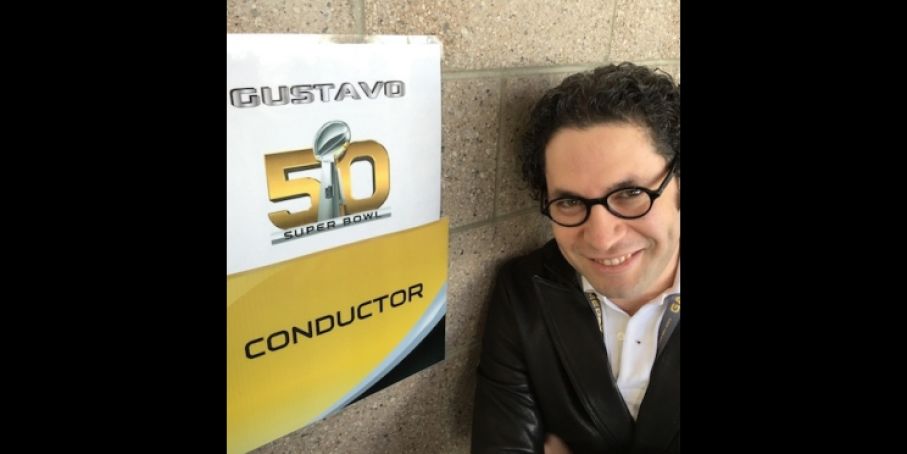 [Coldplay.com] intervista a Gustavo Dudamel, direttore d'orchestra al Super Bowl