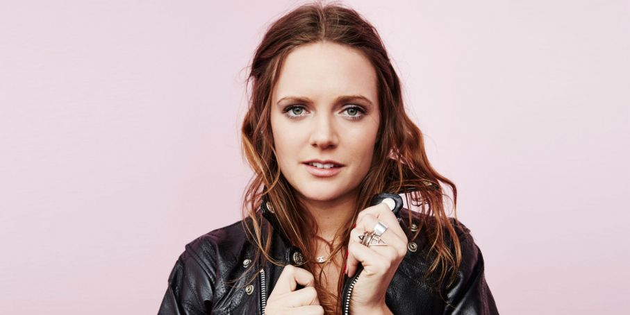 Sarà Tove Lo ad aprire i concerti dei Coldplay a Milano