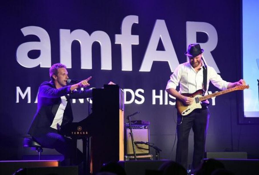 Chris e Jonny in concerto a sorpresa per un evento benefico