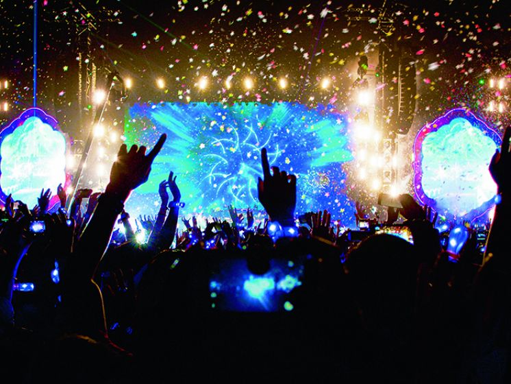 Informazioni per l&#039;accesso ai concerti dei Coldplay a Milano: zaini e borse non ammessi