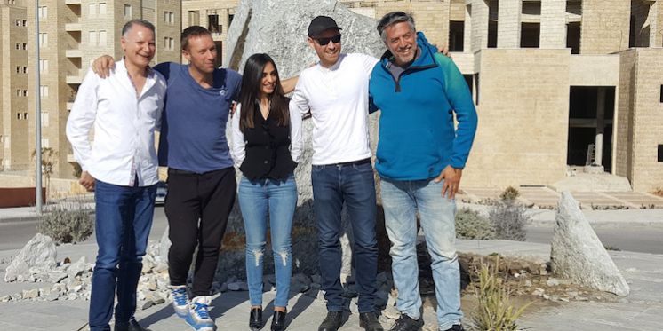 Chris e Jonny in Israele per negoziare su nuovi concerti 