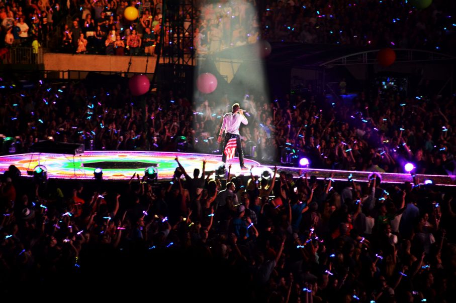 Stasera il concerto dei Coldplay per Absolute Radio: ecco come ascoltarlo