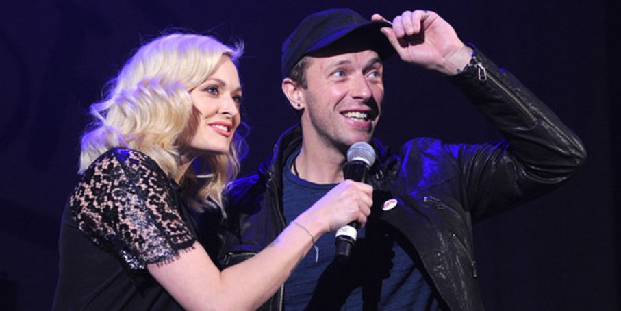 Chris 'congeda' Fearne Cotton da BBC Radio 1 con una canzone scritta per lei