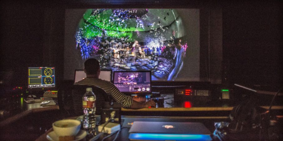 E se potessi assistere a tutti i prossimi live dei Coldplay grazie alla realtà virtuale?