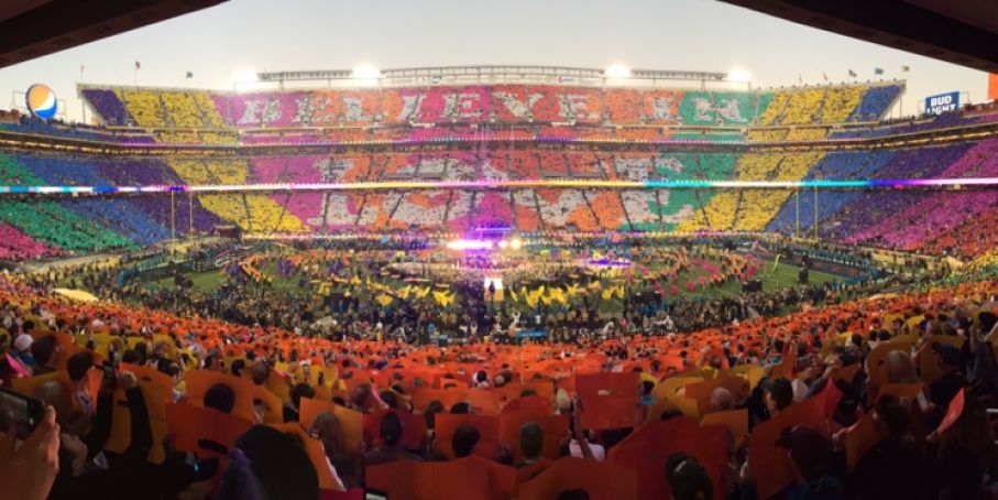 Il concerto del Super Bowl nella Timeline di Coldplay.com